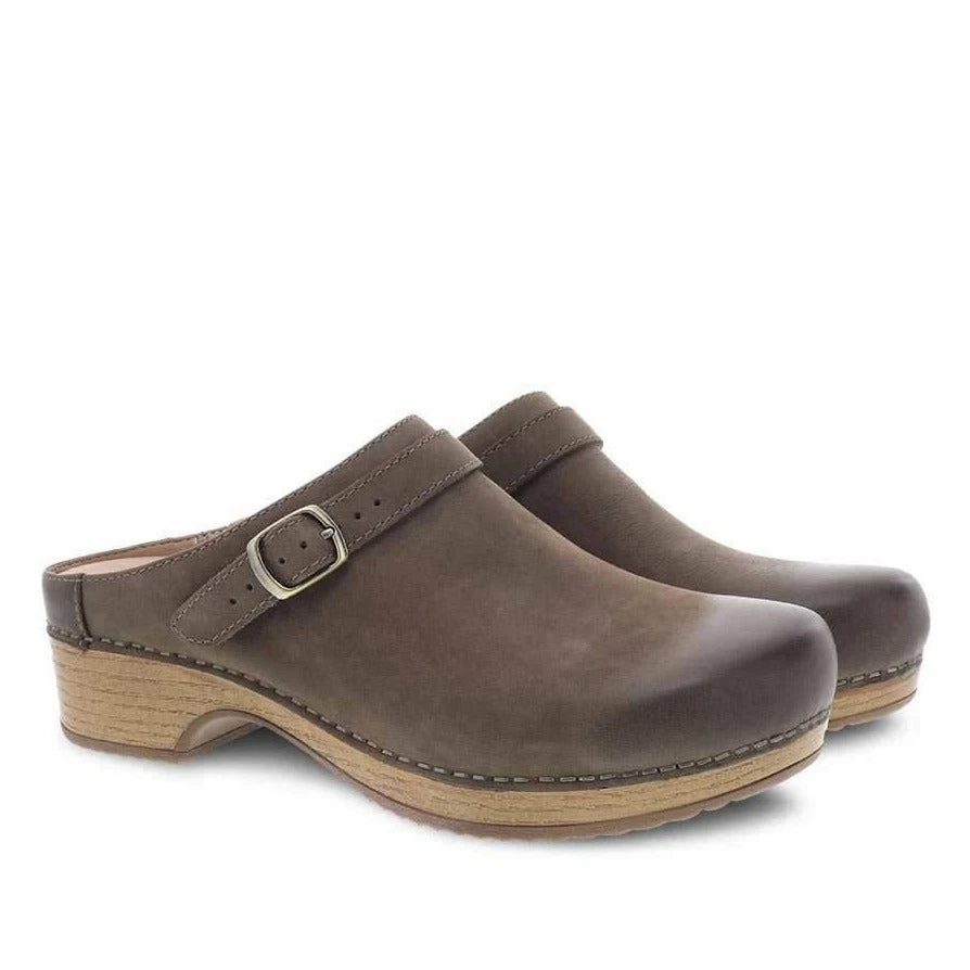 Best Sale β¨ DANSKO Berry π 3 DANSKO Berry