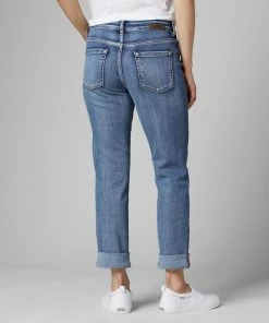 JAG Carter Girlfriend