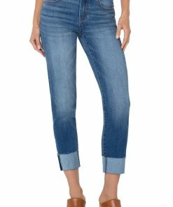 Liverpool Los Angeles Marley Girlfriend