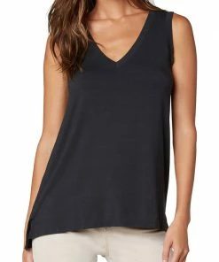 Liverpool Los Angeles Sleeveless V Neck Knit Tee