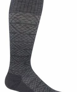 SOCKWELL Women's Trio Firm Graduated Compression Socks