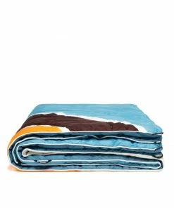 Brand new 😉 Rumpl Original Puffy Printed Blanket 🛒 30 Rumpl Original Puffy Printed Blanket