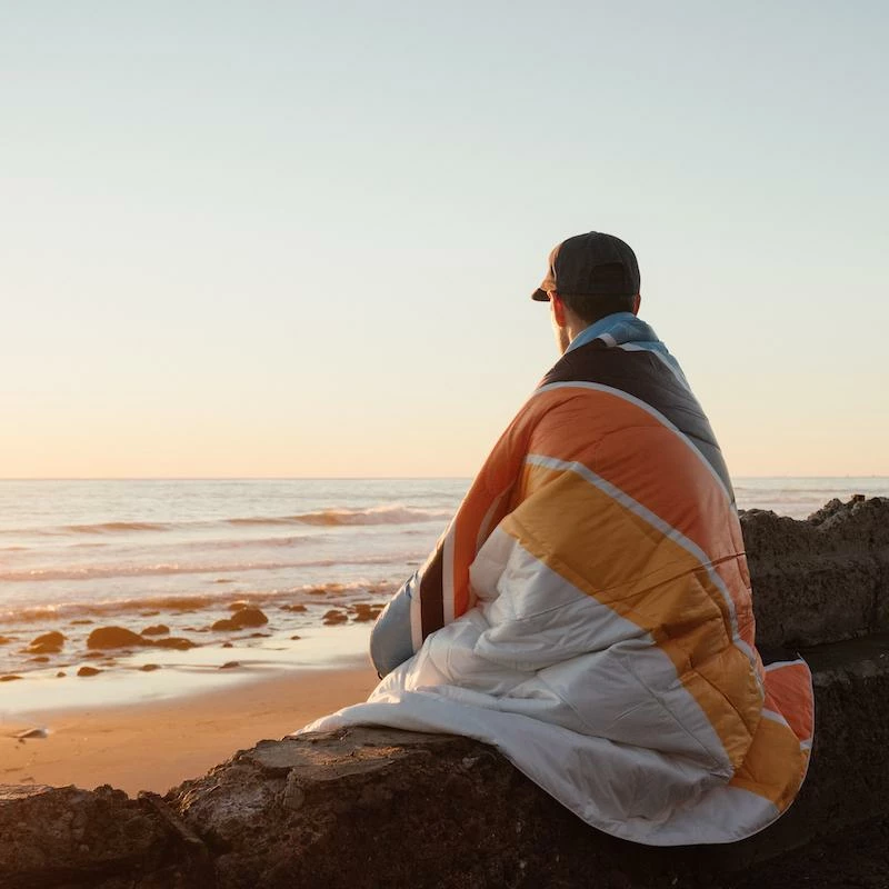 Brand new 😉 Rumpl Original Puffy Printed Blanket 🛒 15 Rumpl Original Puffy Printed Blanket