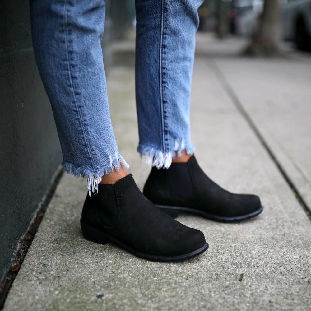 Best Sale ⭐ BLUNDSTONE 1970 Series 👩 Women's Ankle Boot 🛒 2 BLUNDSTONE 1970 Series Women's Ankle Boot