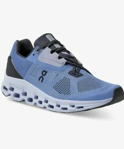 On Women's Cloudstratus